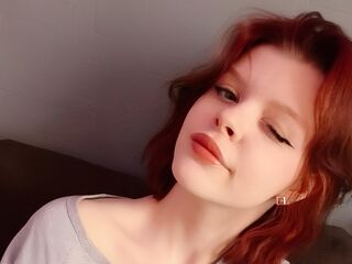 naked webcamgirl video KiraCurt