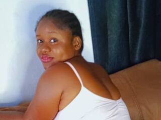 bedroom live cam KiraDon