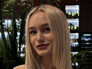 live porn cam KristinaDanes