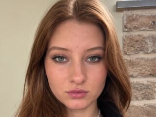 adult cam LaraVey