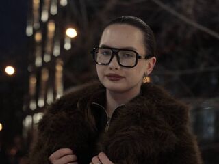 live webcam performer LatanyaDunkley