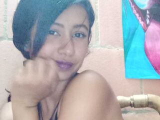adult cam show LauSommers