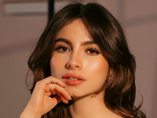 webcam strip tease show LauriSweet