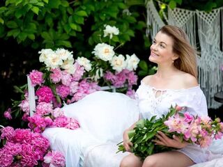 live cam show LeaNicole