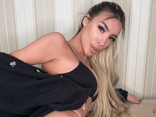 cybersex chat room LexiAce