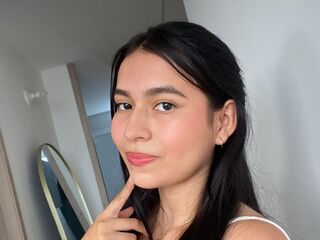 camgirl chatroom LilaDreams