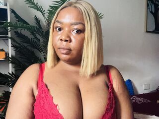 nude camgirl pic LilianLeo