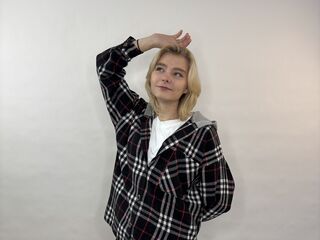 erotic cam LorieYancy