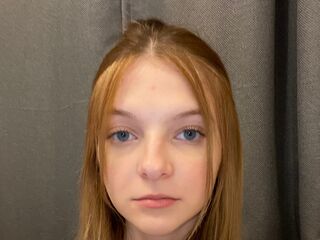 cam girl livecam LuciMayala