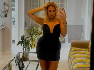 cam slut video chat LunaVeller