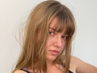 nude webcam girl photo LynetteOba