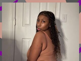 nude webcam girl pic MadamGlam