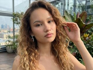 shaved pussy web cam MaliaUcci