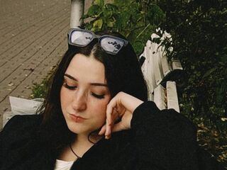 camgirl masturbating with sex toy MargaretAlfaro