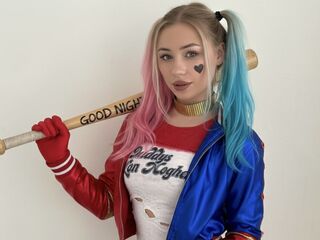 naked camgirl fingering pussy MargoRobbz