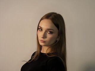 nude webcam girl photo MariellaMinerich