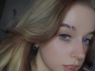 shaved pussy webcam MarisolNiang
