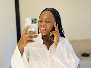 cam girl playing with vibrator MasaNata