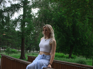 hot cam girl spreading pussy MelisaMokriski