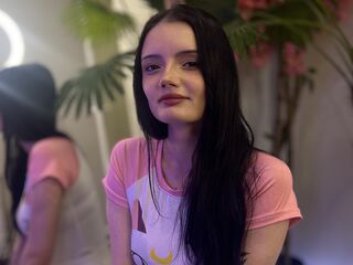 cam girl masturbating with vibrator MelisaWilsun