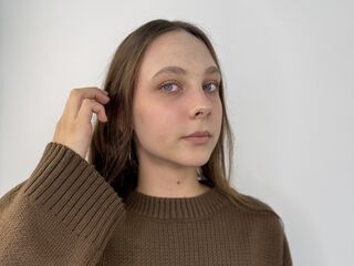 camgirl showing pussy MelvinaLynch