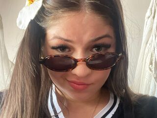 nude webcam girl photo MiaCelezte