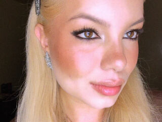 beautiful webcamgirl MiaGalvao