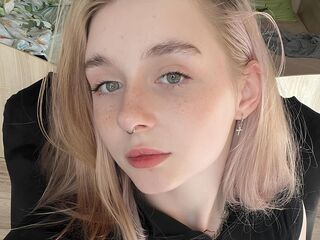 camgirl masturbating MiaMerek