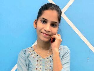 hot cam girl fingering shaved pussy MickeySean