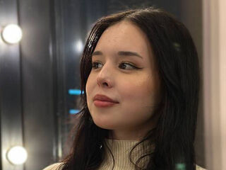 chat room sex webcam MikiPellon