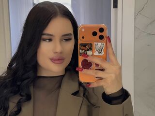 girl cam free MilaCrew