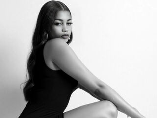 webcam striptease show MilaJohn