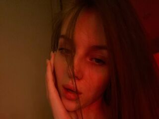 camgirl masturbating with dildo MillieBurnworth