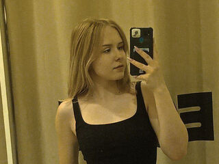 sexy webcamgirl pic MolliMcDaniel