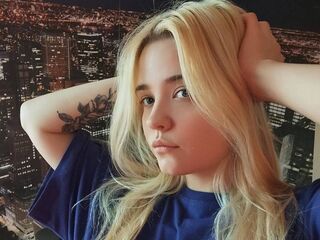 spy webcam MonnieMoniz