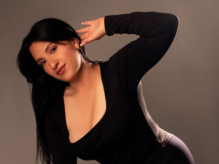 naked cam chatroom MyaAmstrong