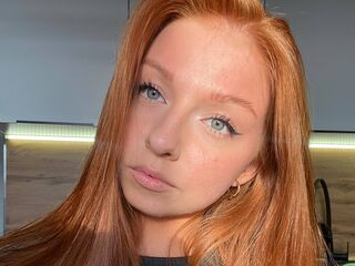 naked camgirl masturbating NicoleTatako