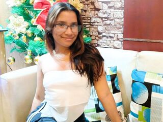 masturbating webcam girl OdetteBelle