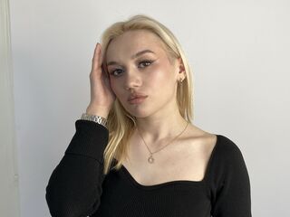 strip show PaulinePedrotti