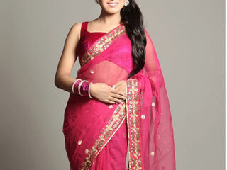 cam girl picture PriyaArmani