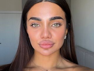 cam girl showing tits ReannaGubala