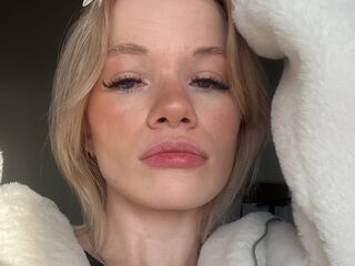 adult cam RenitaKoo