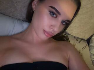 sex cam RhiannonJumper