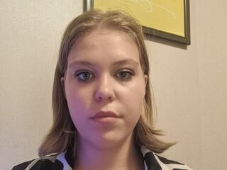jasmin cam model SaturninaLeavitt