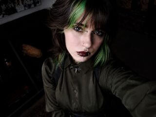 nude cam girl photo ShadowBelle