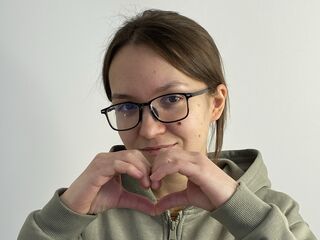 adult cam ShanitaMulrain