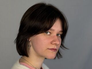 hot cam whore ShiraTorstrick