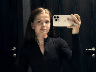 girl webcam SilvaNayee