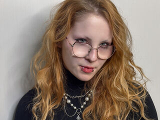 naked webcam girl fingering SofiaDyson