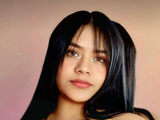 cam girl showing tits SolRusso